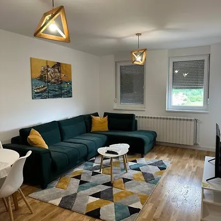 Apartment Flora